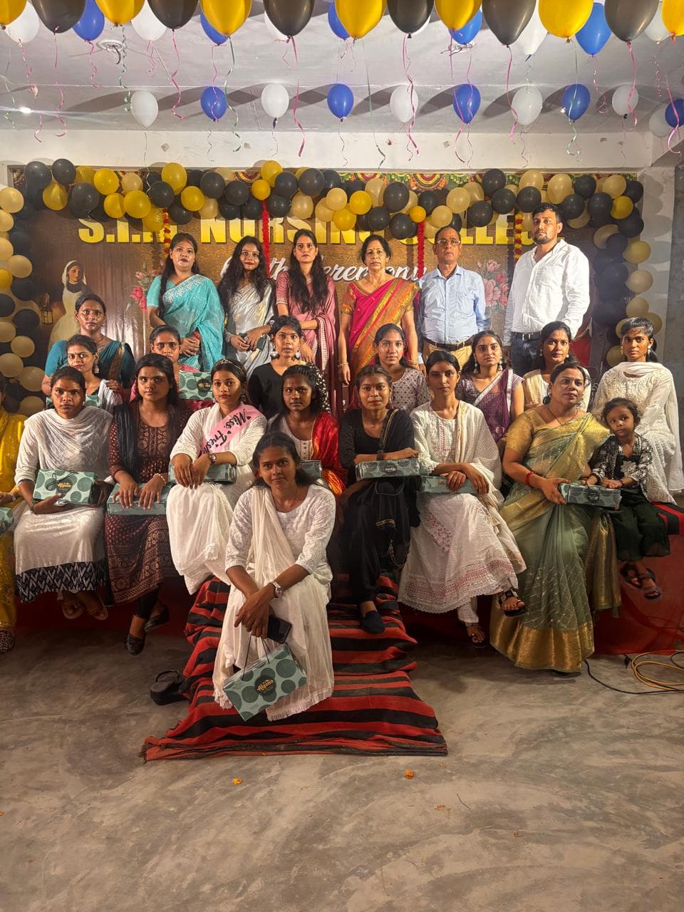 Students and faculty celebrating Annual Nursing Day at the college